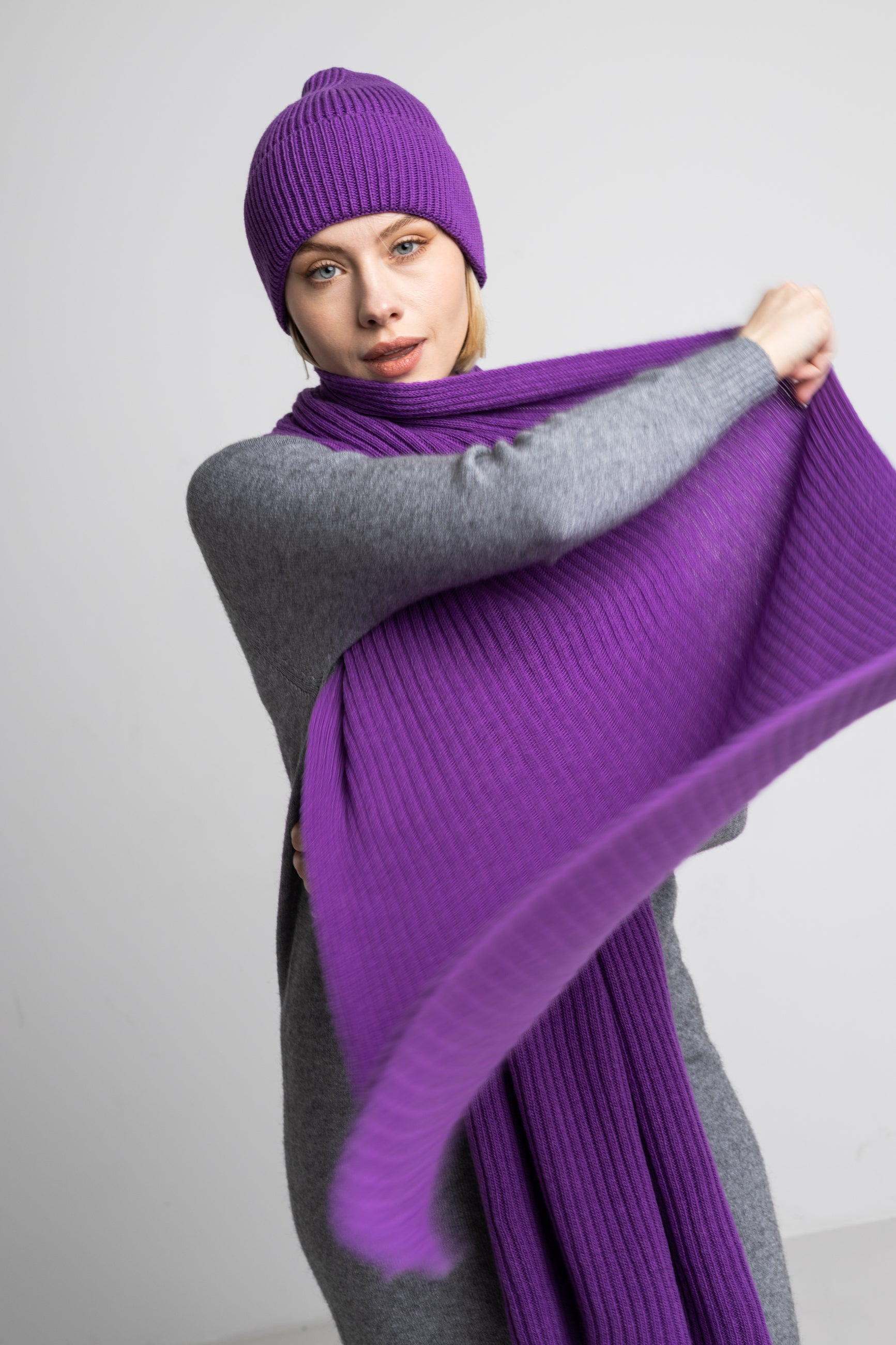 mütze schal handschuhe set damen kaschmir Kaschmir Set Schal und Mütze lila – LOLA Fashion Store