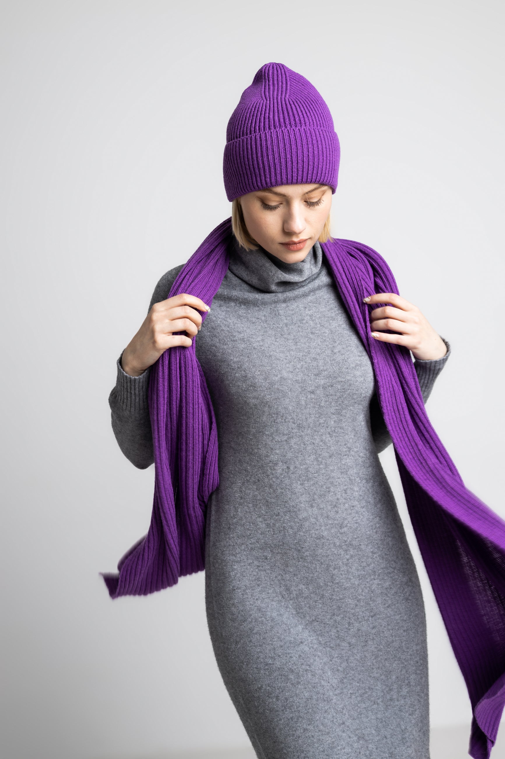 Kaschmir Set Schal und Mütze lila – LOLA Fashion Store