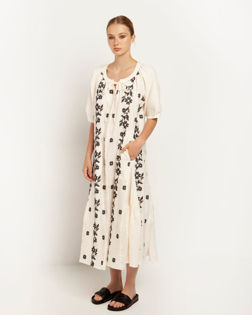 Greek Archaic Kori Daisy Natural Black